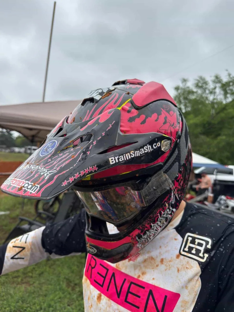 BRAINSMASH artwork on a racing helmet